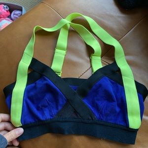 Aritzia crop top